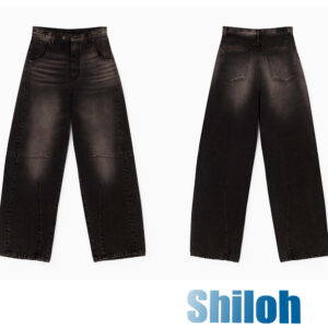 Trendy boyfriend fit denim jeans with a stylish oversized cut breathable soft fabric vintage wash and comfortable relaxed fit